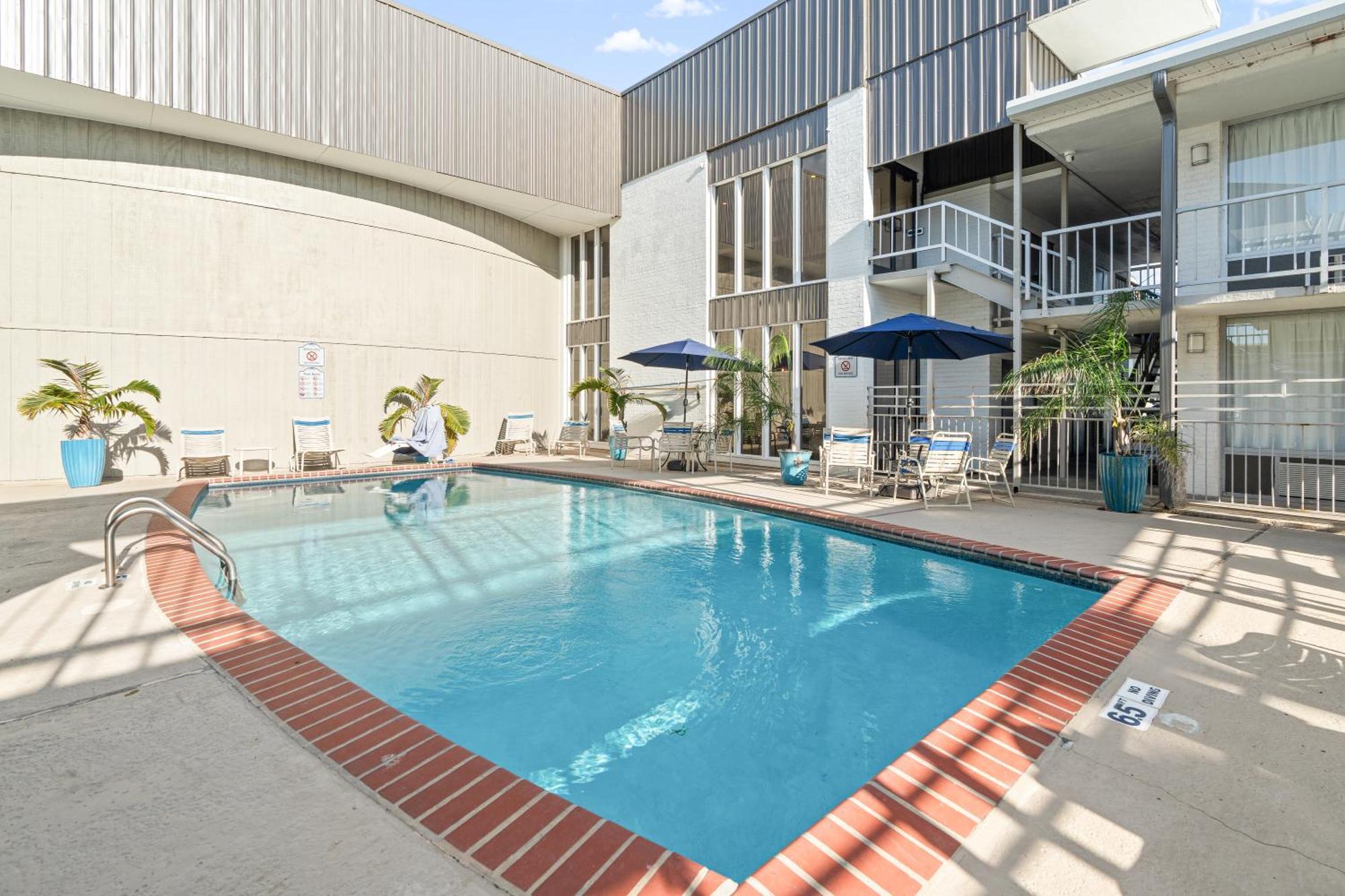 Plantation Inn Houma Bagian luar foto